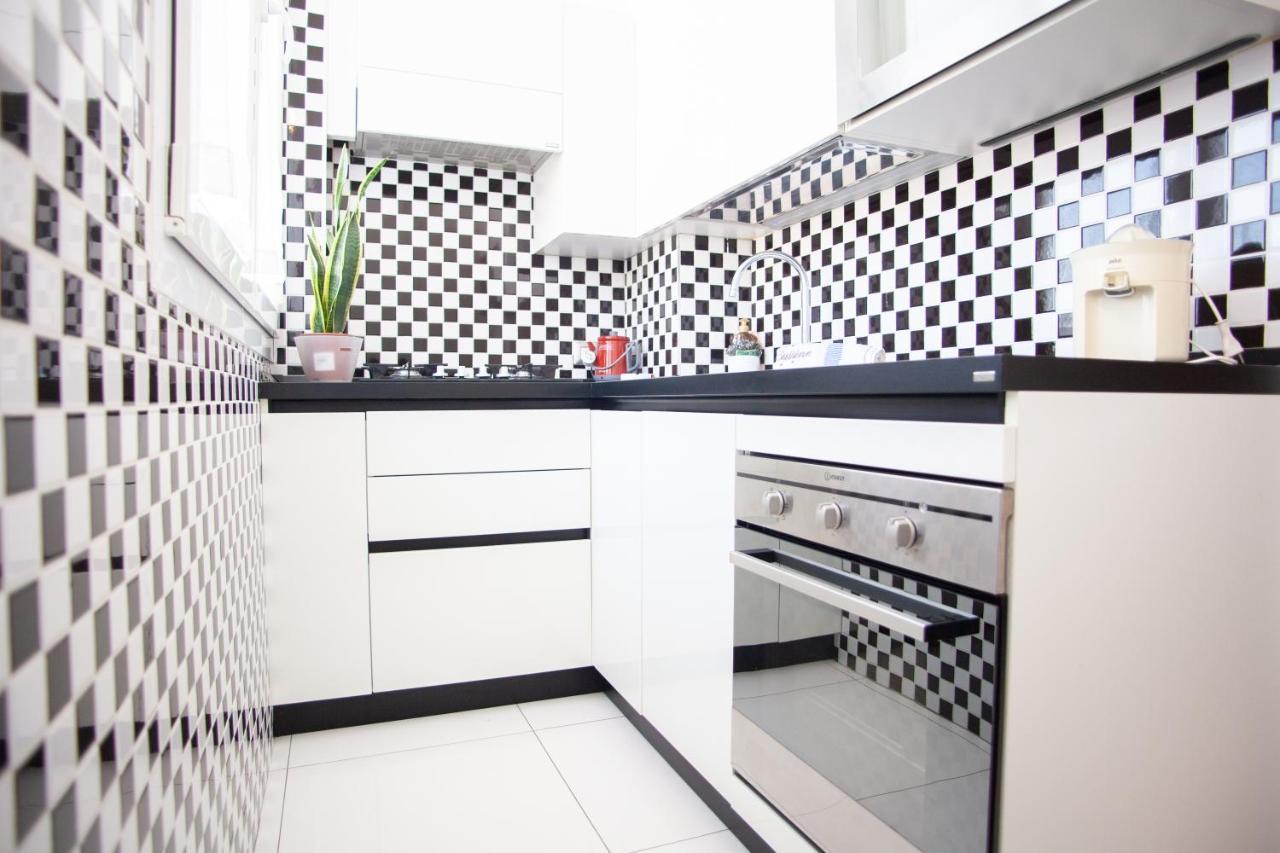 Lambrate Elegant Bright Apartment มิลาน ภายนอก รูปภาพ