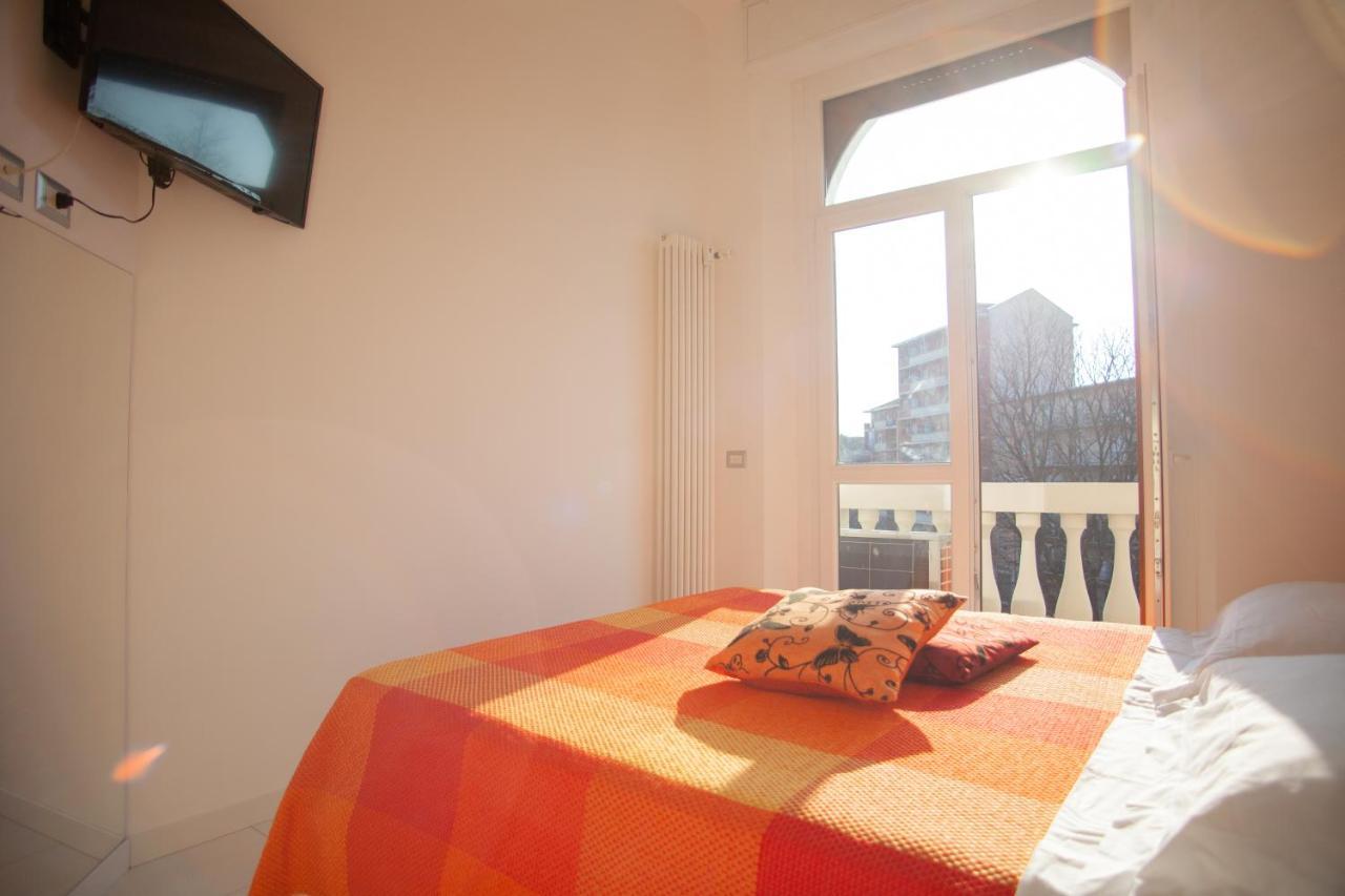 Lambrate Elegant Bright Apartment มิลาน ภายนอก รูปภาพ